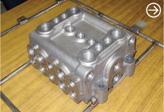 油圧マニホールド